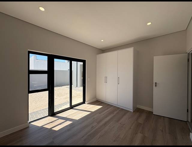 4 BEDROOM HOUSE FOR SALE IN SANDOWN